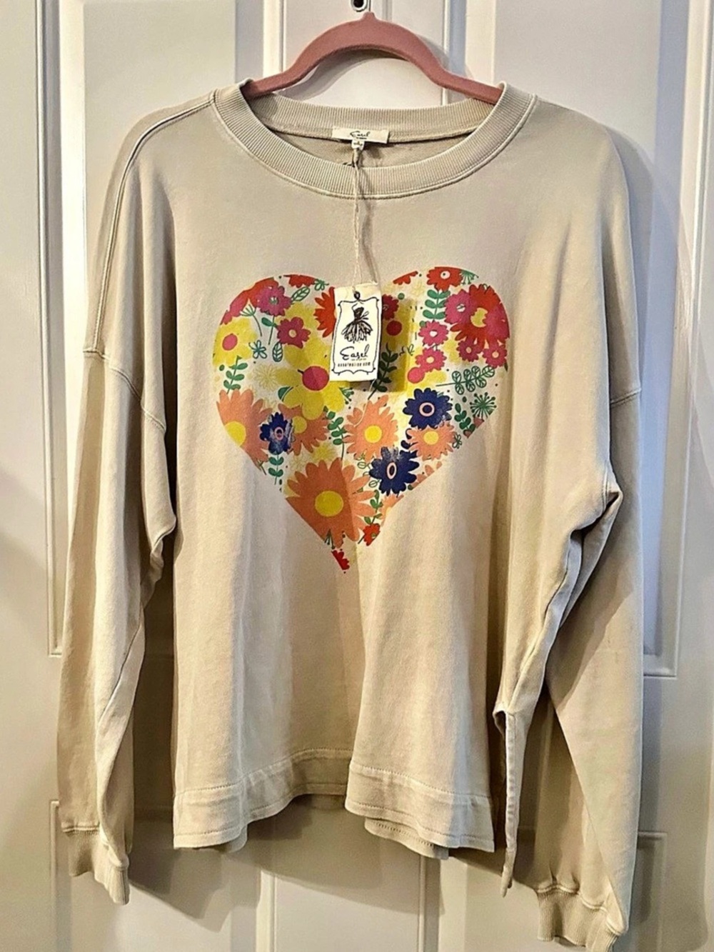NWT Easel Floral Heart Long Sleeve Shirt